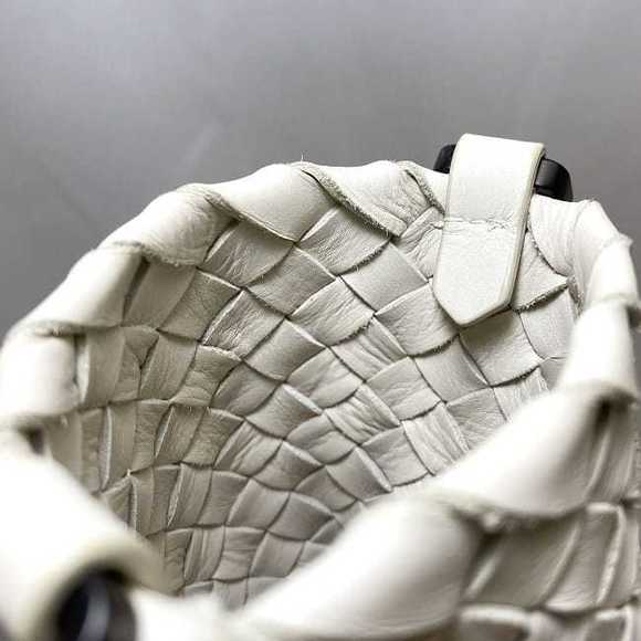 Bottega Veneta smartphones woven White Bag Intrecciato Beige pochette - Picture 9 of 9